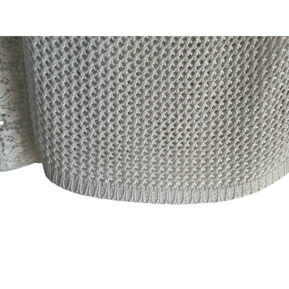 Bundle of 2 White Tops Size: XS White Bar III & White House Black Market - Picture 10 of 14